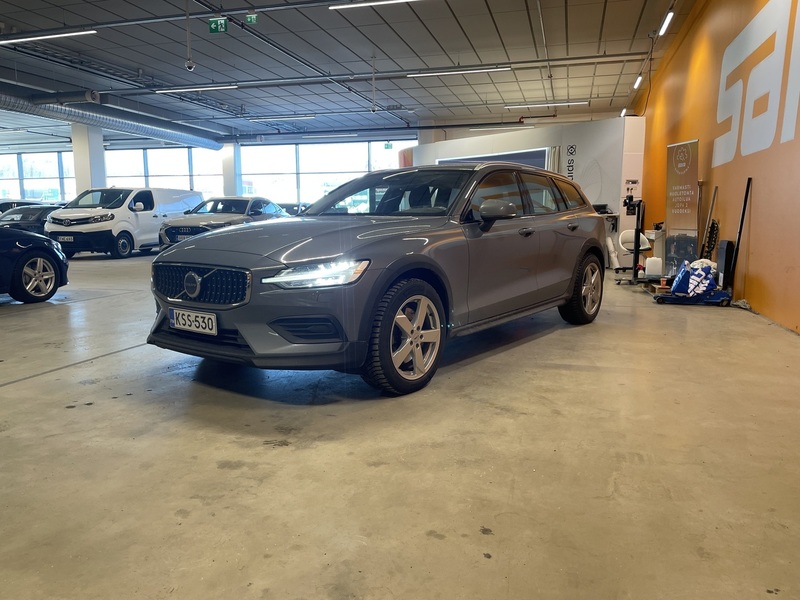 Volvo V60 Cross Country vaihtoauto