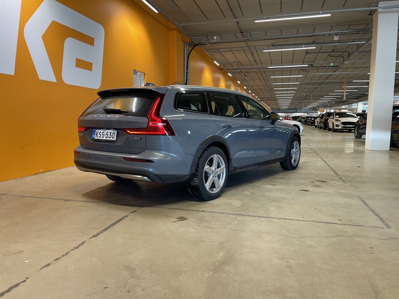 Volvo V60 Cross Country vaihtoauto