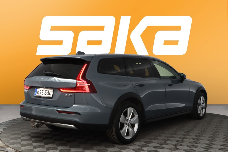 Volvo V60 Cross Country vaihtoauto