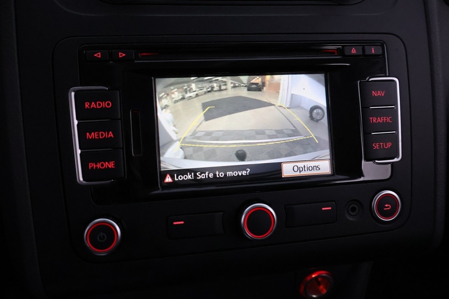 Volkswagen Touran vaihtoauto