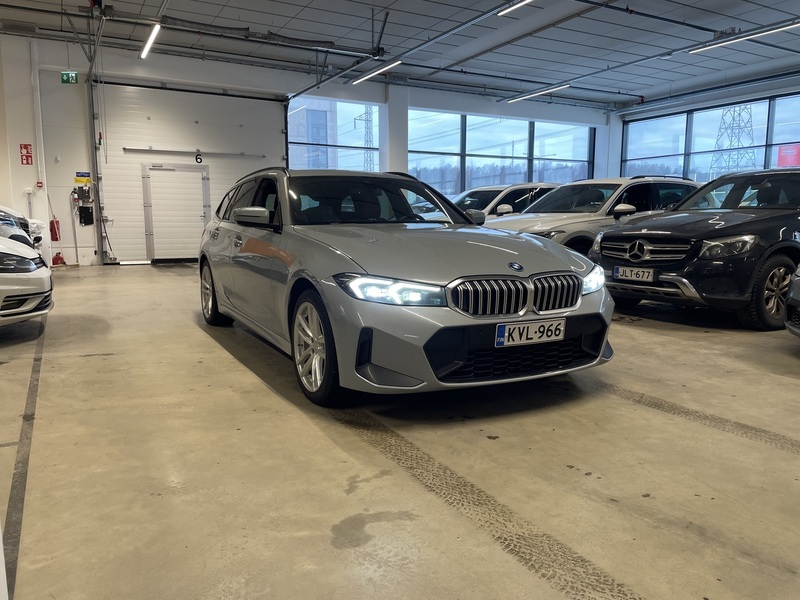 BMW 330 vaihtoauto
