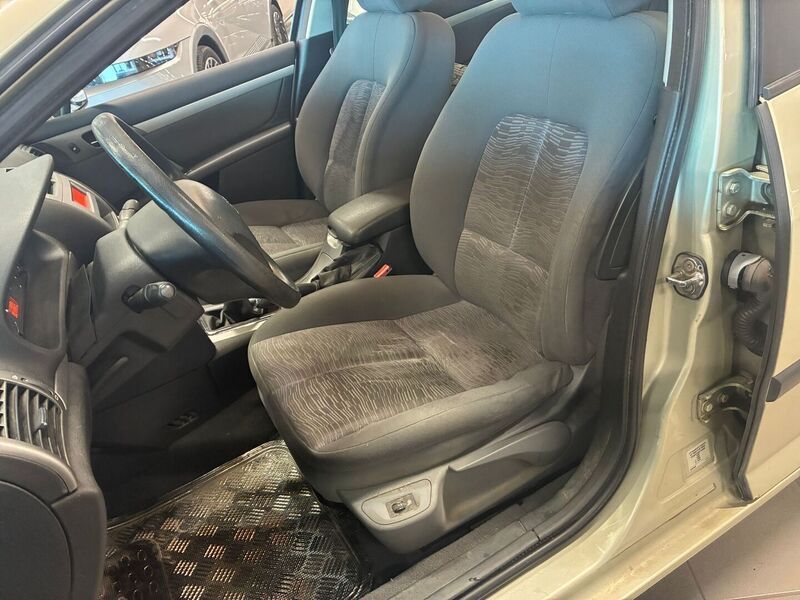 Peugeot 407 vaihtoauto