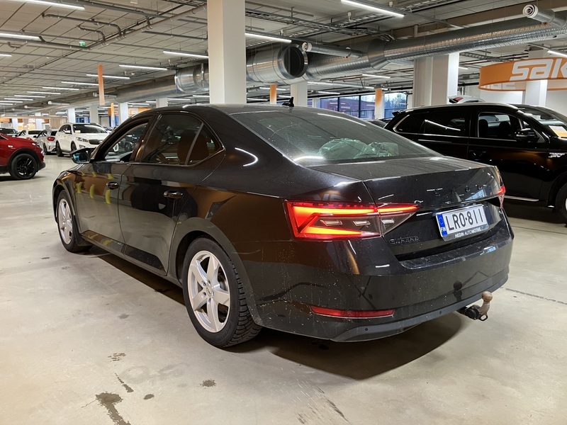 Skoda Superb vaihtoauto