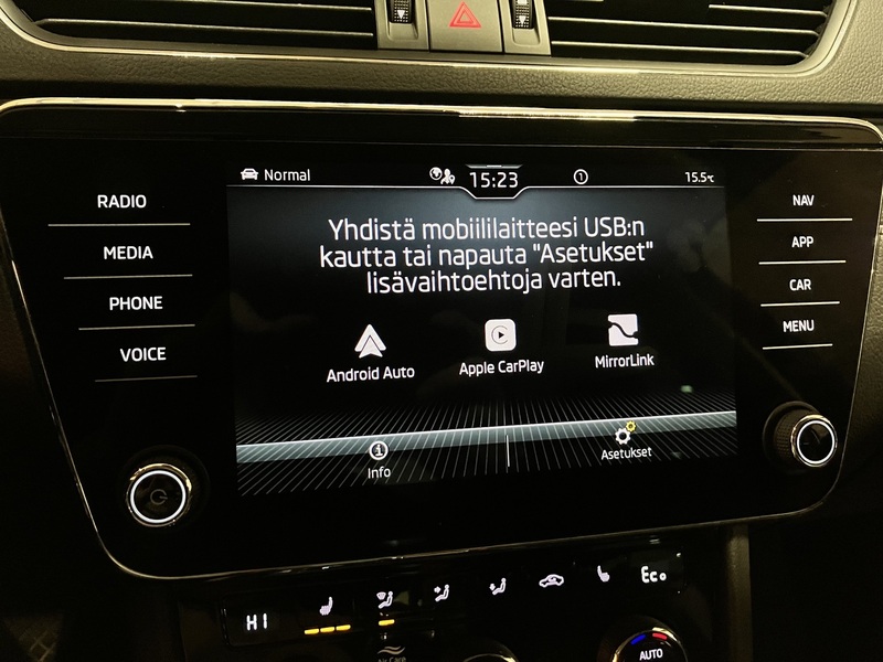 Skoda Superb vaihtoauto