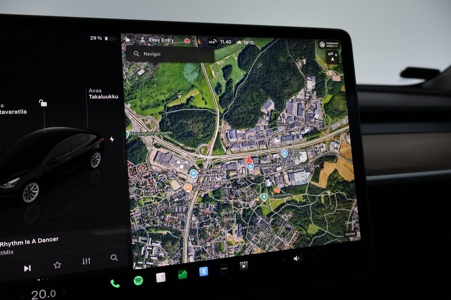 Tesla Model 3 vaihtoauto