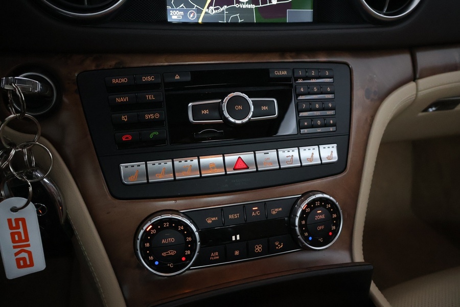 Mercedes-Benz SL vaihtoauto