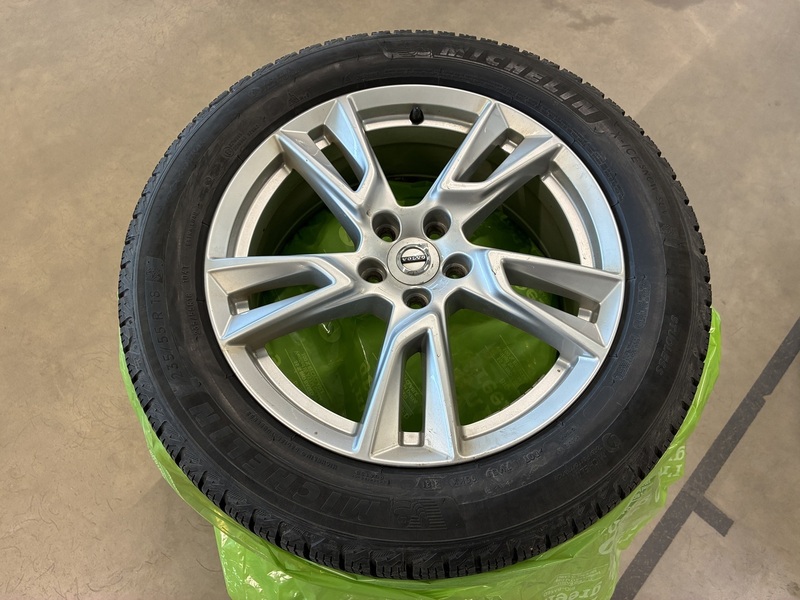 Volvo V90 Cross Country vaihtoauto