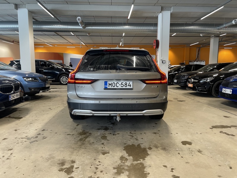 Volvo V90 Cross Country vaihtoauto