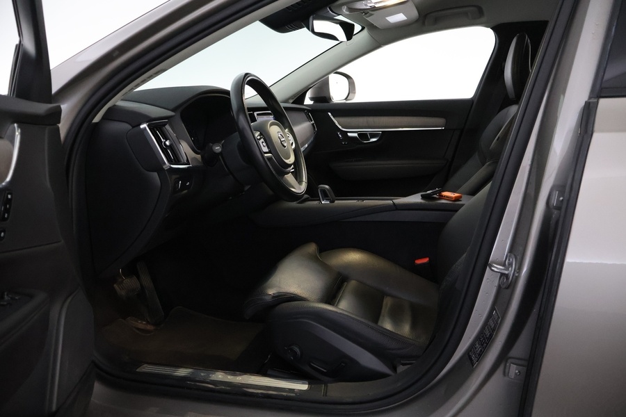 Volvo V90 Cross Country vaihtoauto