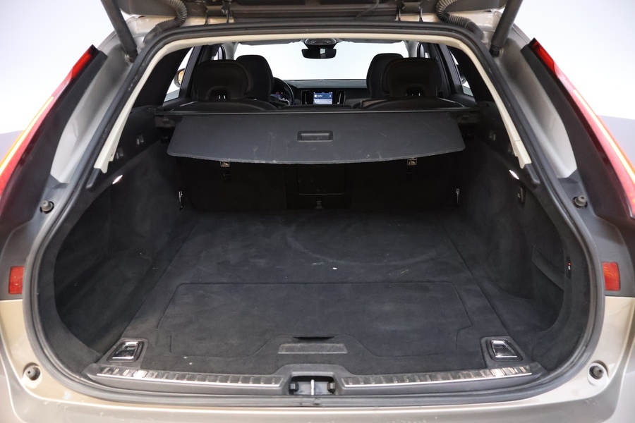 Volvo V90 Cross Country vaihtoauto