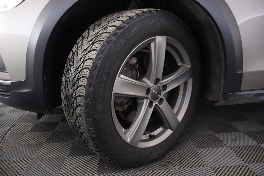 Volvo V90 Cross Country vaihtoauto