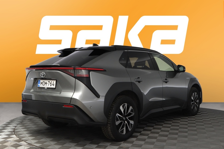 Toyota bZ4X vaihtoauto