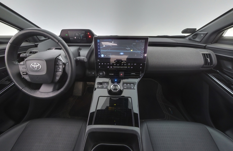 Toyota bZ4X vaihtoauto