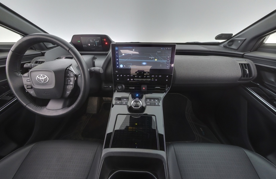 Toyota bZ4X vaihtoauto