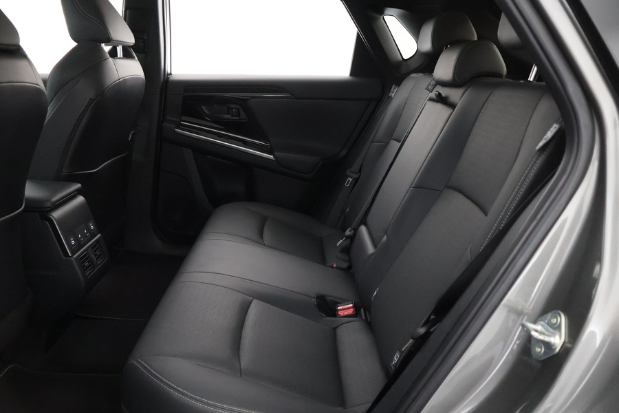 Toyota bZ4X vaihtoauto