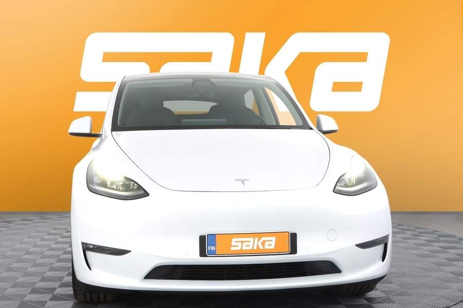 Tesla Model Y vaihtoauto