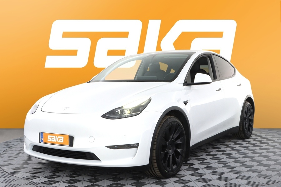 Tesla Model Y vaihtoauto