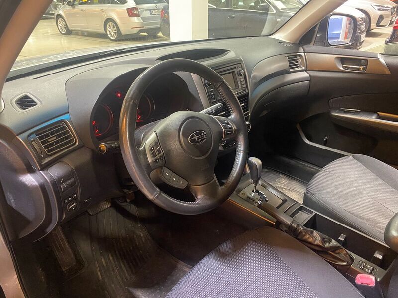 Subaru Forester vaihtoauto