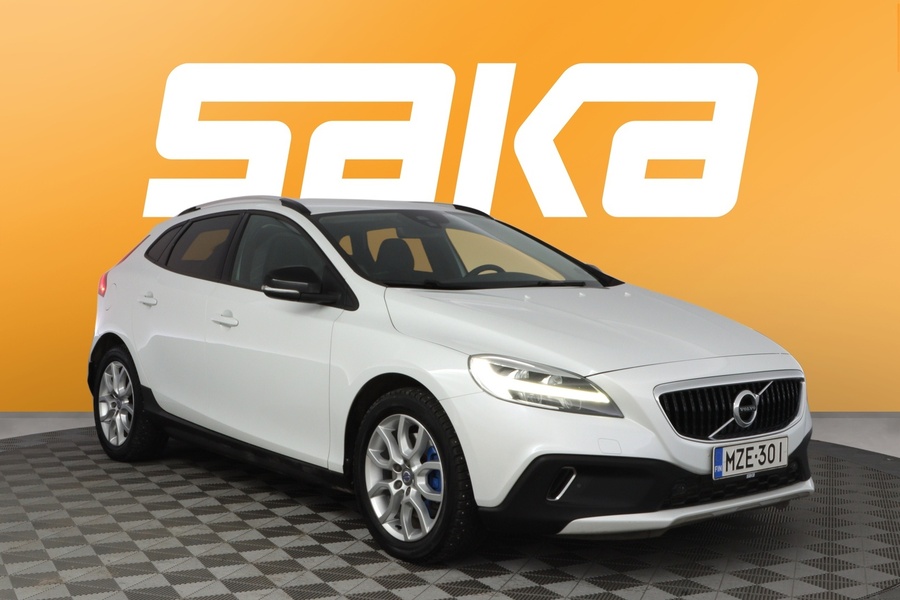 Volvo V40 Cross Country vaihtoauto