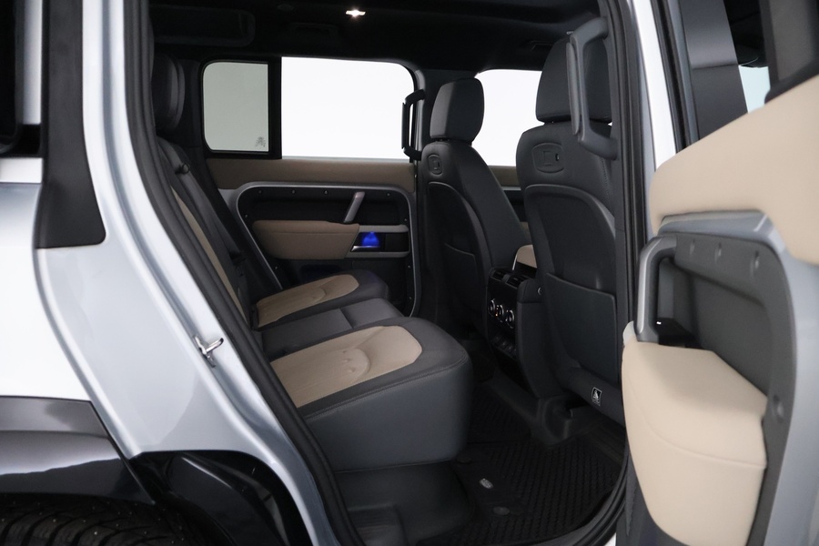 Land Rover Defender vaihtoauto