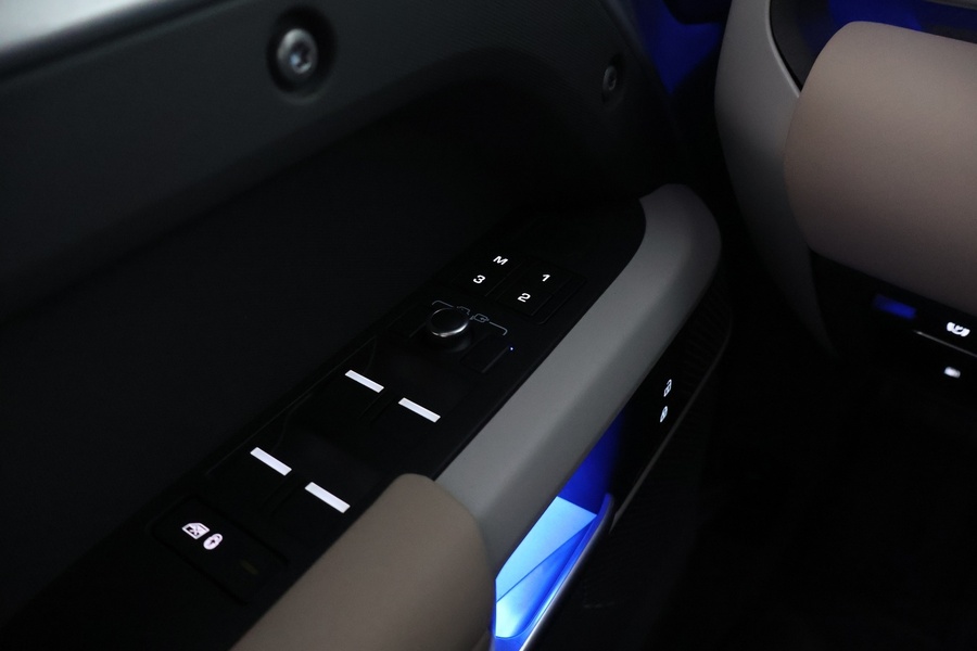 Land Rover Defender vaihtoauto