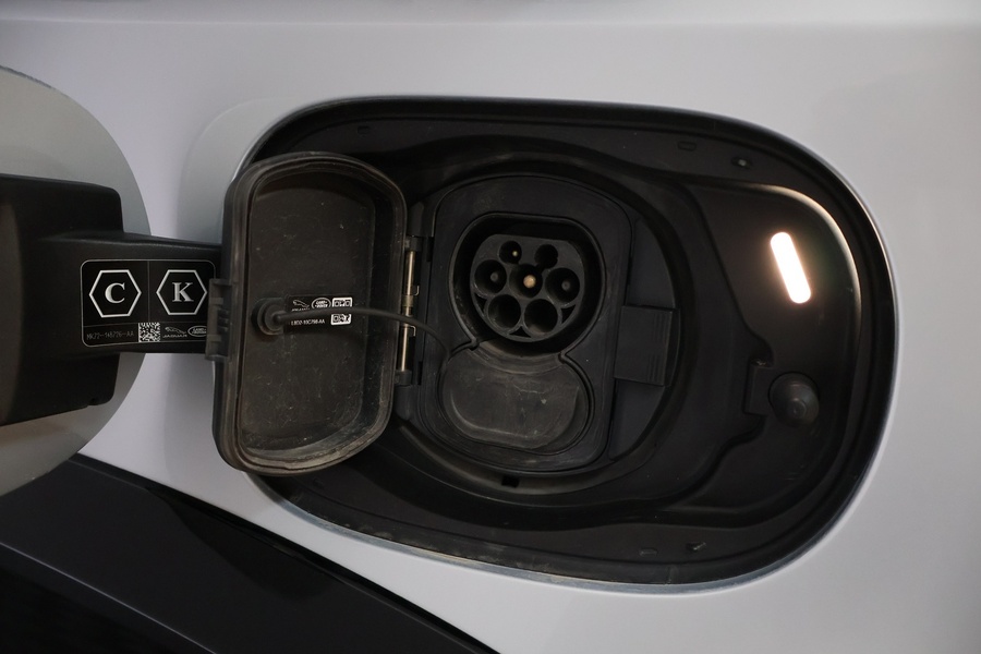 Land Rover Defender vaihtoauto