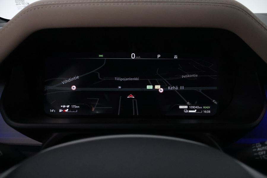 Land Rover Defender vaihtoauto