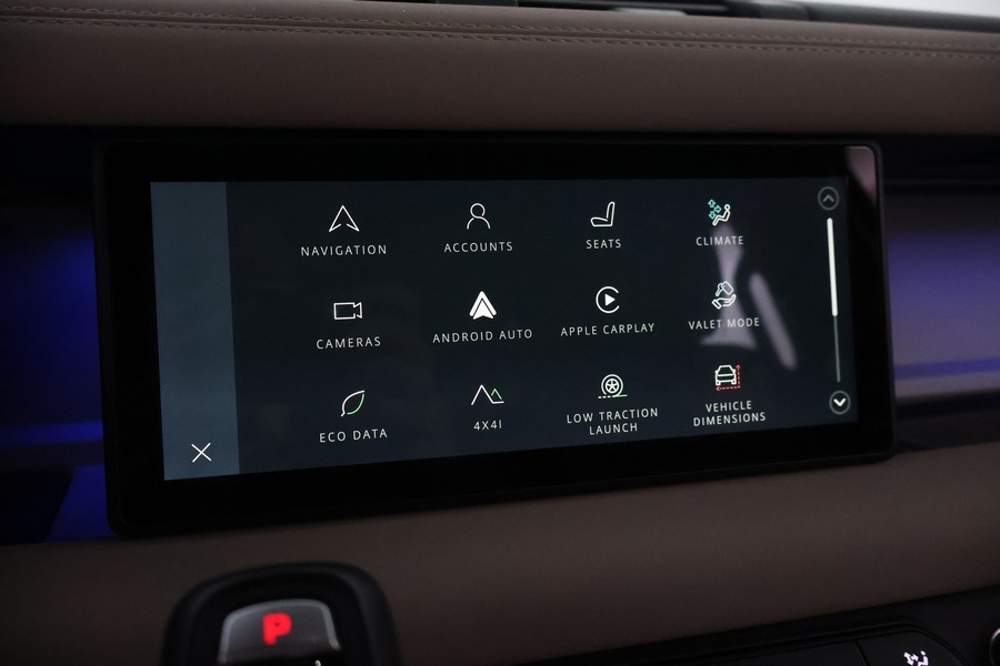 Land Rover Defender vaihtoauto