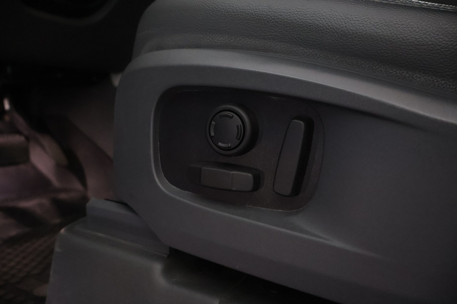 Land Rover Defender vaihtoauto