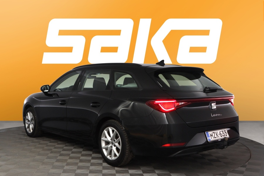 SEAT Leon Sportstourer vaihtoauto