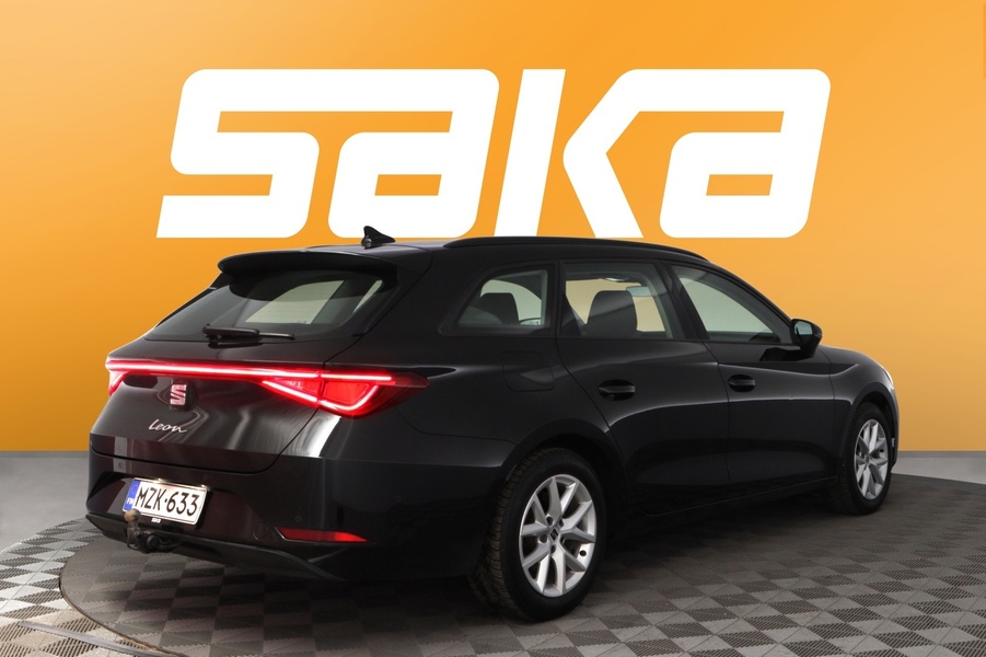 SEAT Leon Sportstourer vaihtoauto