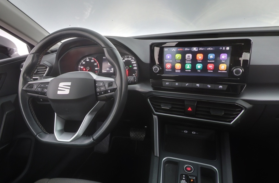 SEAT Leon Sportstourer vaihtoauto