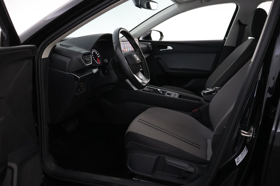 SEAT Leon Sportstourer vaihtoauto