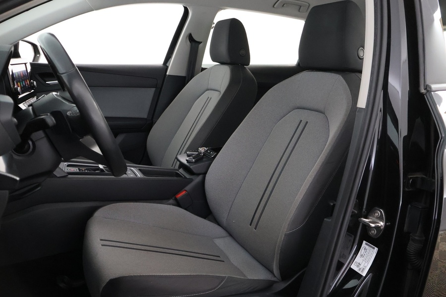 SEAT Leon Sportstourer vaihtoauto