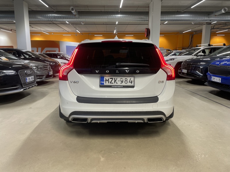 Volvo V60 vaihtoauto