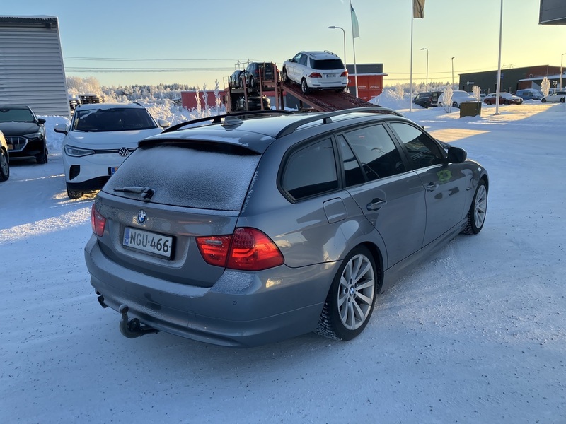 BMW 320 vaihtoauto