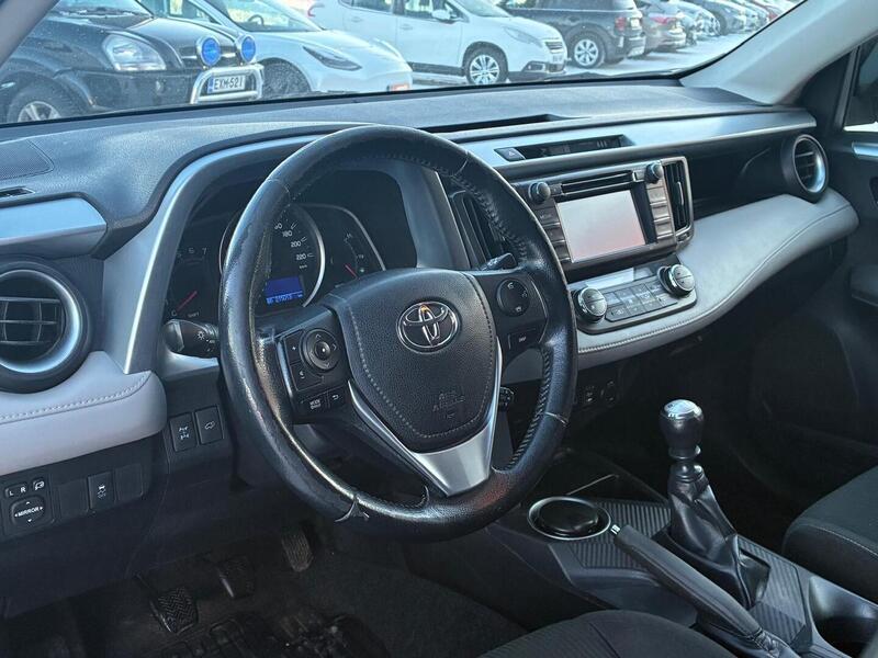 Toyota RAV4 vaihtoauto