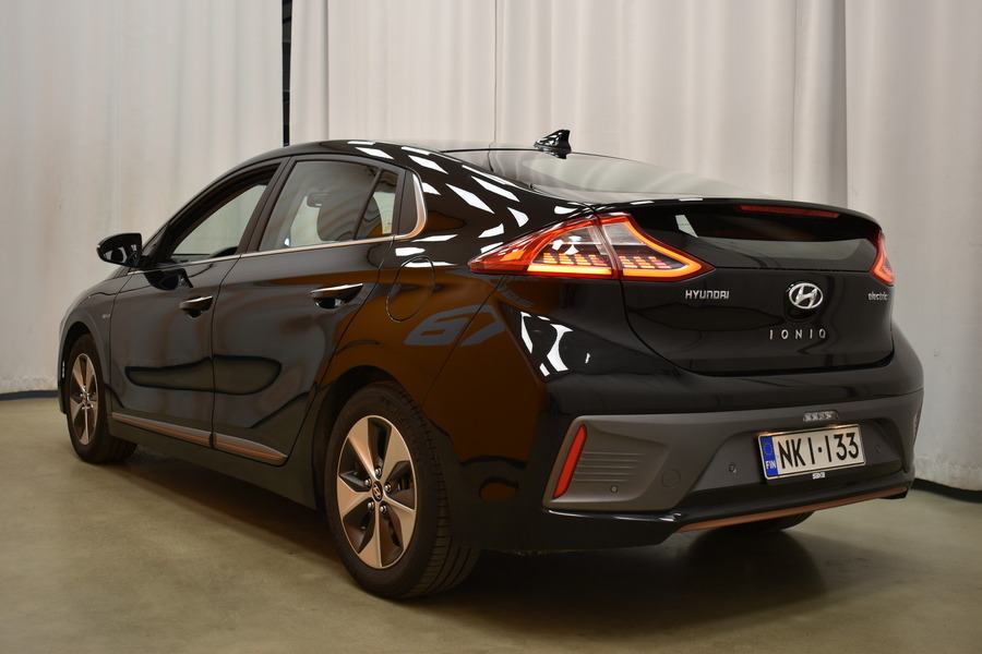 Hyundai IONIQ electric vaihtoauto