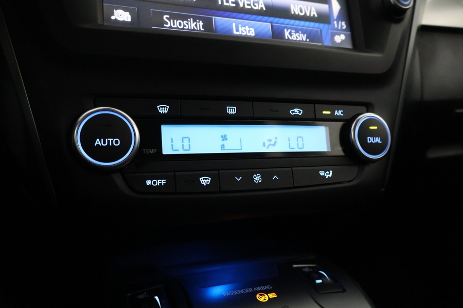 Toyota Avensis vaihtoauto