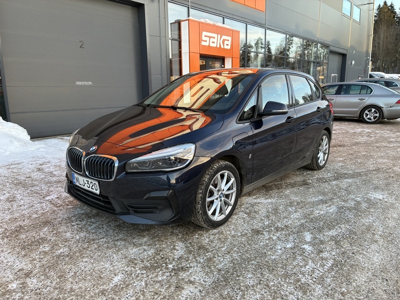 BMW 225 vaihtoauto