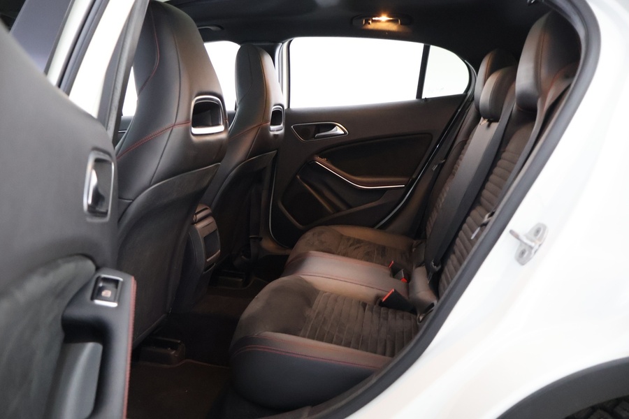 Mercedes-Benz GLA vaihtoauto