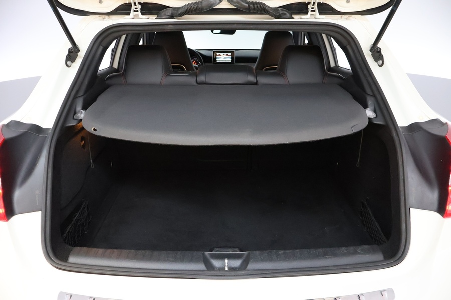 Mercedes-Benz GLA vaihtoauto