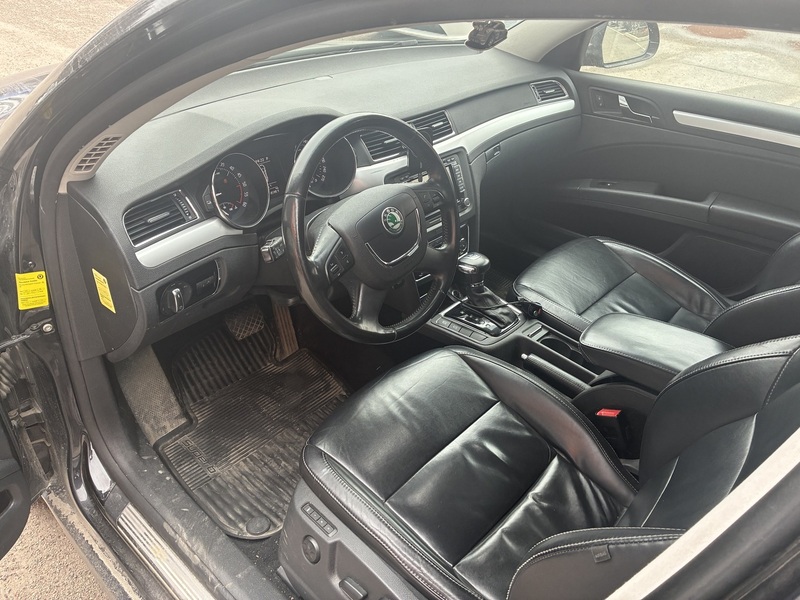 Skoda Superb vaihtoauto