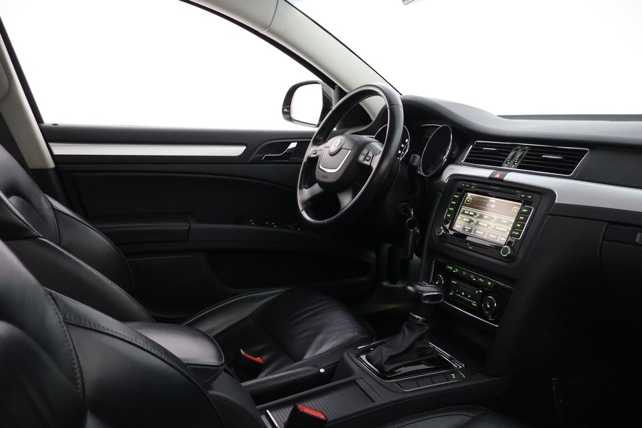 Skoda Superb vaihtoauto