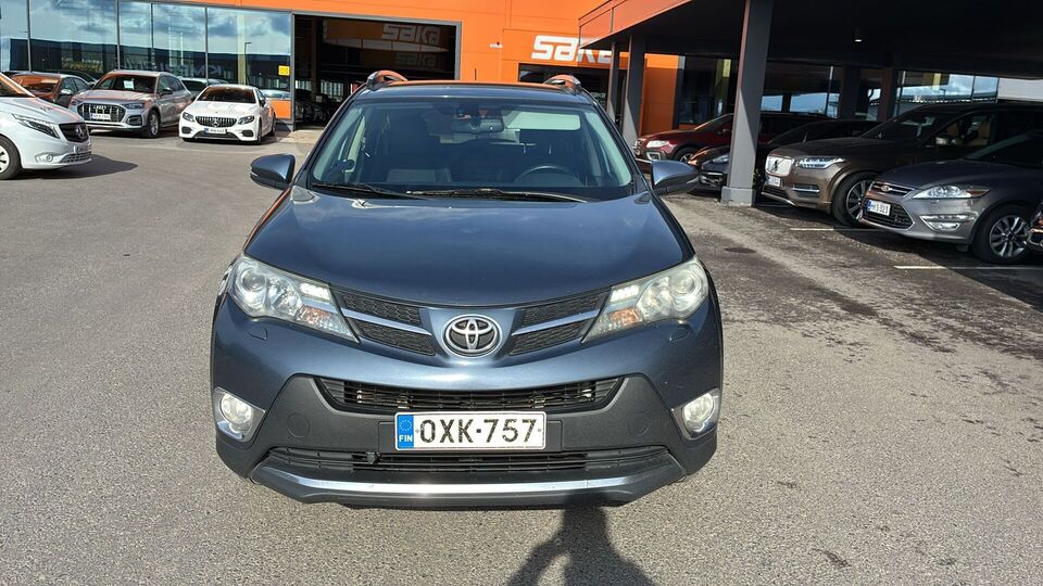 Toyota RAV4 vaihtoauto