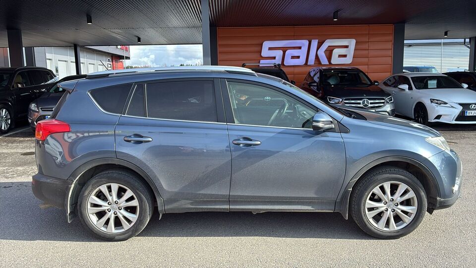 Toyota RAV4 vaihtoauto
