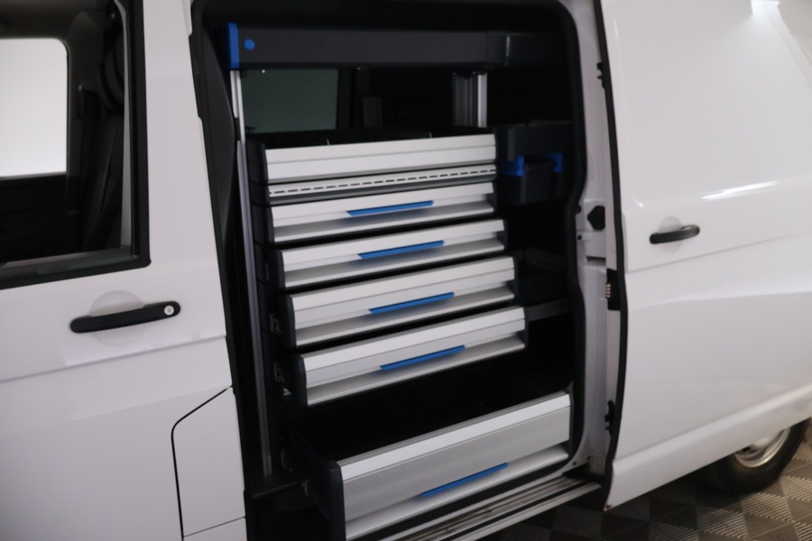 Volkswagen Transporter vaihtoauto