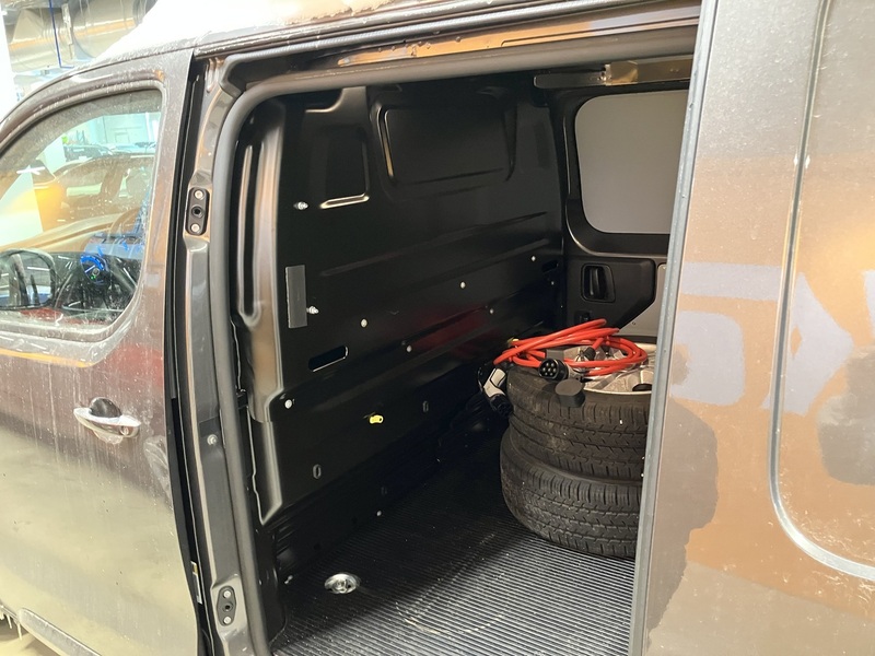 Opel Vivaro-e vaihtoauto