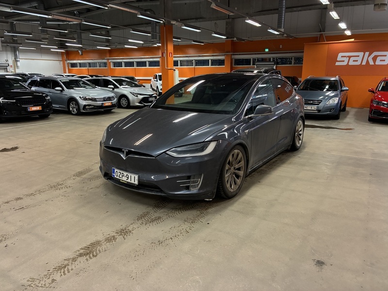 Tesla Model X vaihtoauto