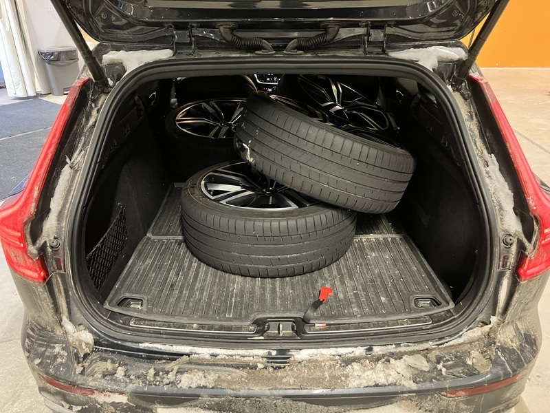 Volvo V60 vaihtoauto